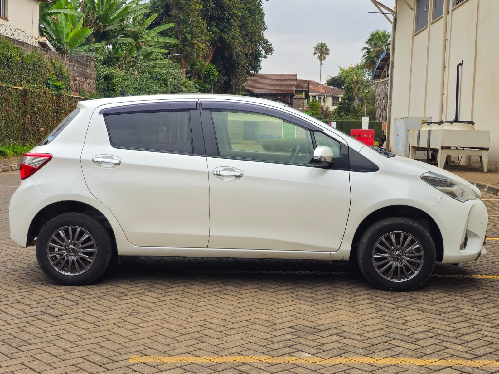 2019 Toyota Vitz Vit