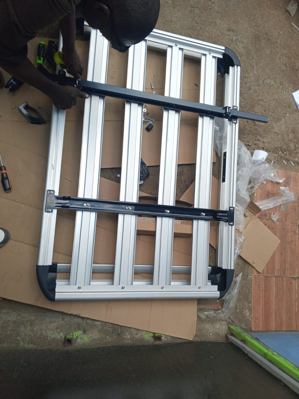 Roof racks carriers