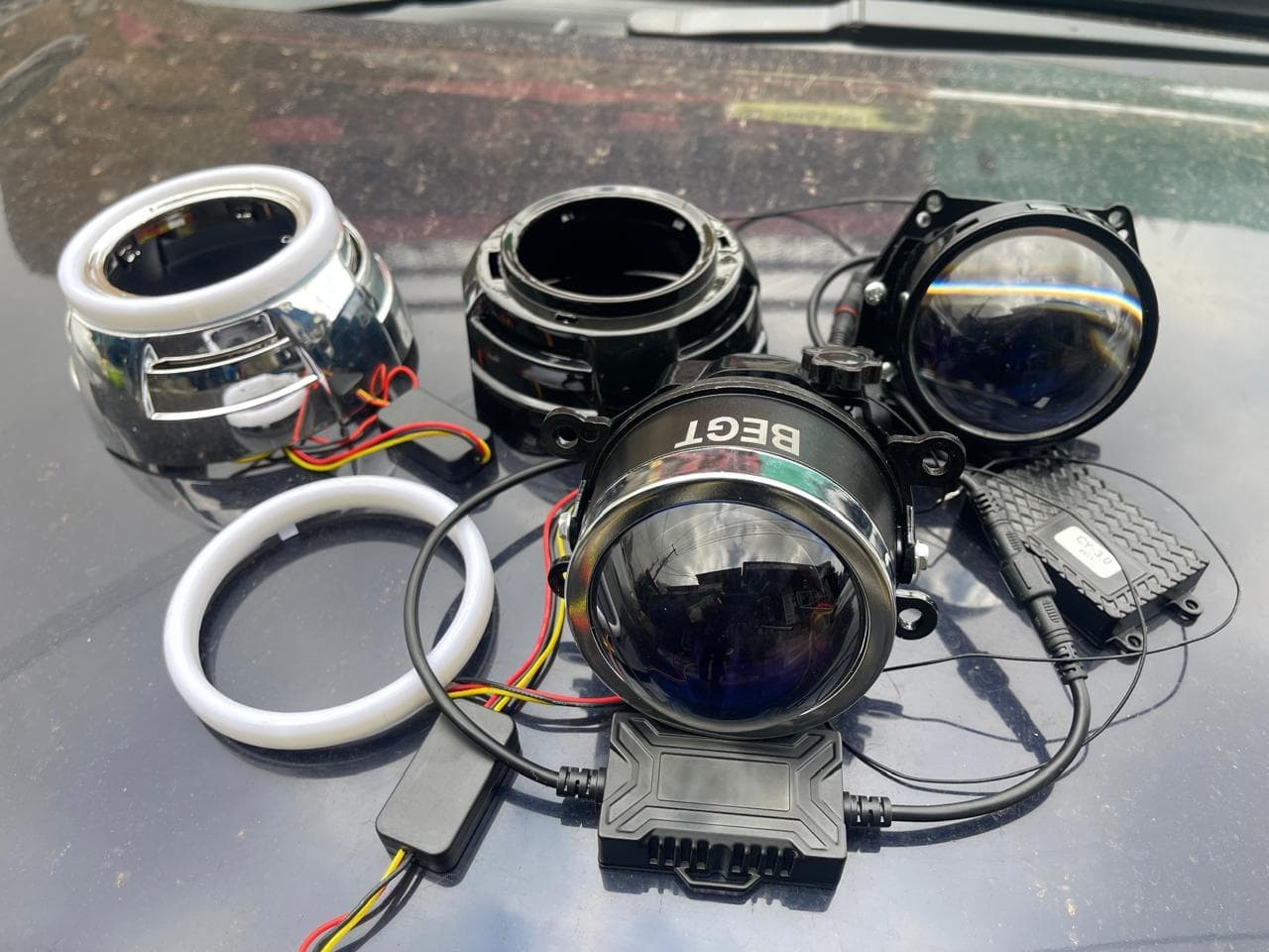 Bi-led projector headlight lenses