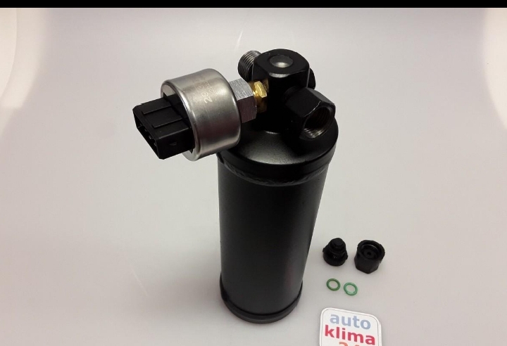 Receiver drier with pressure