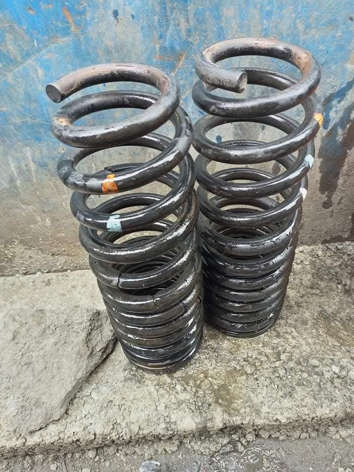Heavy duty coil springs